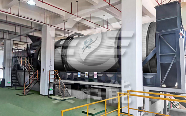 生物質(zhì)烘干機(jī)運(yùn)行現(xiàn)場